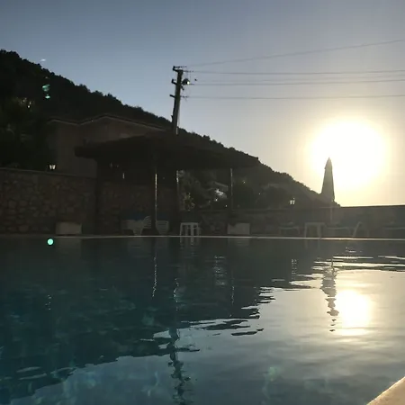 Hotel Pandora 3*
